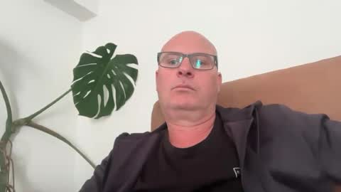 Snapshot of beatsboy87 chatting on August 2, 6:34 am beatsboy87 online show from August 2, 6:34 am