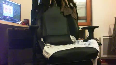 beaugosse39 online show from April 15, 2:18 am