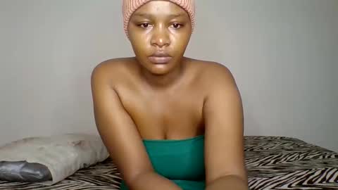 Chelsea and Raymond online show from February 16, 6:42 am