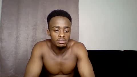 Snapshot of beautiful_and_lovely chatting on May 11, 5:13 am Chelsea and Raymond online show from May 11, 5:13 am