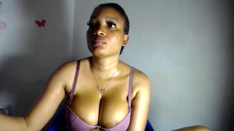 Snapshot of beautiful_moanna chatting on May 6, 8:25 pm moanna online show from May 6, 8:25 pm