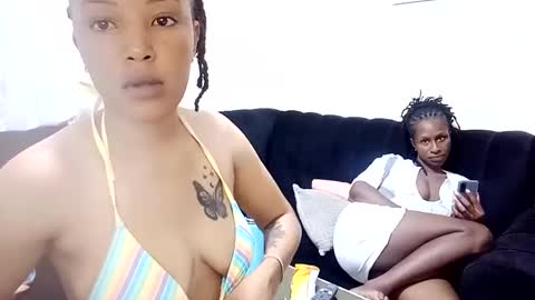 Snapshot of beautifulgia chatting on March 23, 1:09 am Gia online show from March 23, 1:09 am