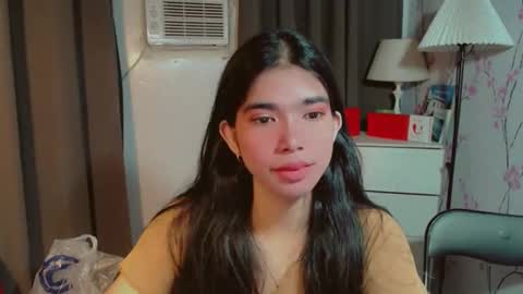 TRIXIE online show from February 18, 2:40 am