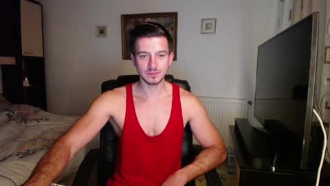 Snapshot of beauty_hard_beast chatting on October 13, 7:19 am Mia and Jake online show from October 13, 7:19 am