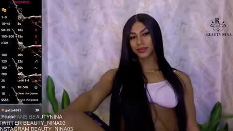 Snapshot of beauty_nina chatting on October 4, 1:42 pm beauty_nina online show from October 4, 1:42 pm