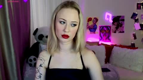 Snapshot of beauty_sashaxx chatting on May 29, 3:21 pm beauty Sasha online show from May 29, 3:21 pm