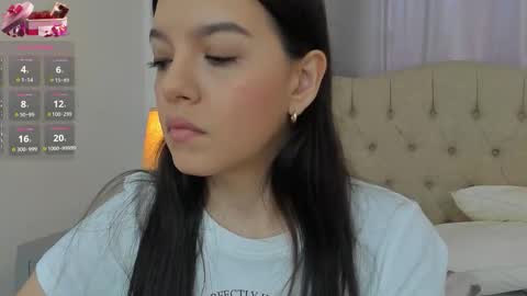 Snapshot of beautyari_ chatting on September 9, 12:26 pm Ariana Reyes online show from September 9, 12:26 pm