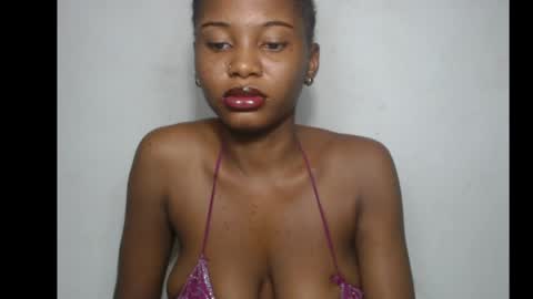 Snapshot of beautyslut1 chatting on April 27, 5:49 am beautyslut1 online show from April 27, 5:49 am