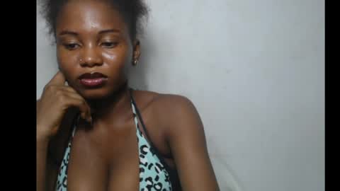 Snapshot of beautyslut1 chatting on April 28, 6:57 pm beautyslut1 online show from April 28, 6:57 pm