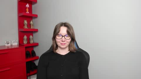 Zoe online show from March 11, 7:03 am