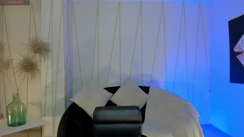 Am Becca online show from March 18, 11:57 am