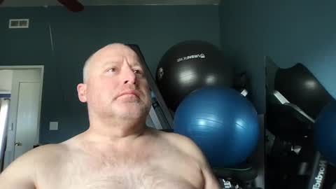 Snapshot of beckster040 chatting on January 2, 5:29 pm beckster online show from January 2, 5:29 pm