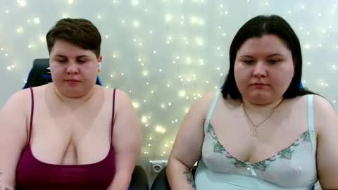BeckyAndEllen online show from February 15, 10:39 pm