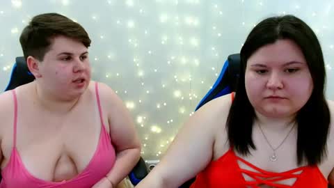 BeckyAndEllen online show from February 16, 10:44 am