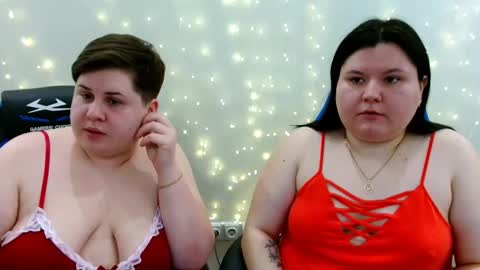 BeckyAndEllen online show from April 13, 6:57 pm