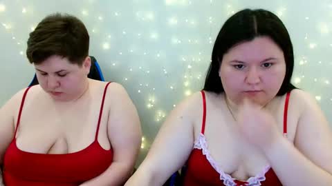 BeckyAndEllen online show from April 17, 12:30 pm