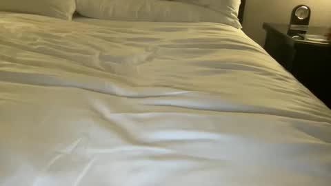 bed_bottom online show from September 30, 5:45 am