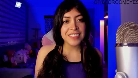 Snapshot of bedroomeyess chatting on February 28, 1:47 am Amber UwU IM MOVING AND IS CRAZY ILL BE BACK VERY SOON 3 MISS YA ALREADY online show from February 28, 1:47 am