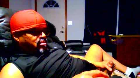 Snapshot of beef69dog chatting on June 7, 4:38 am BEEF69DOG online show from June 7, 4:38 am