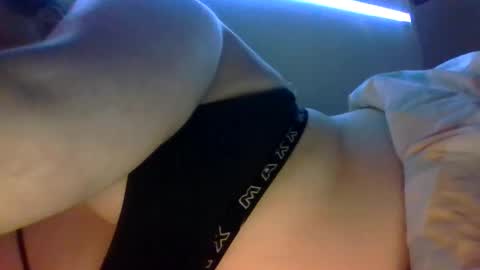 Snapshot of beeinmedeep chatting on January 23, 12:46 am beeinmedeep online show from January 23, 12:46 am