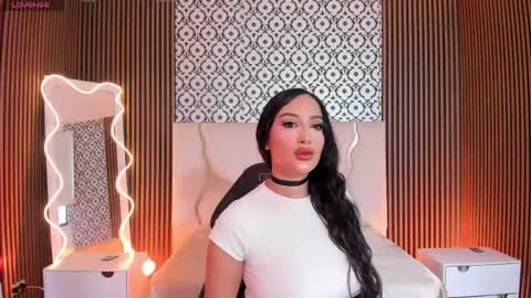 BELLA online show from April 19, 11:31 am