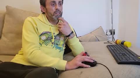 begbestuk online show from November 5, 3:17 am