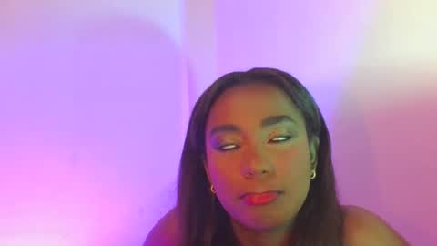 Snapshot of behla_rouseh3_ chatting on February 5, 10:25 pm Behla Rouseh online show from February 5, 10:25 pm