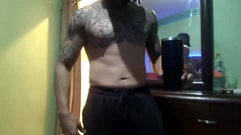 beibyleon69 online show from January 1, 7:09 am