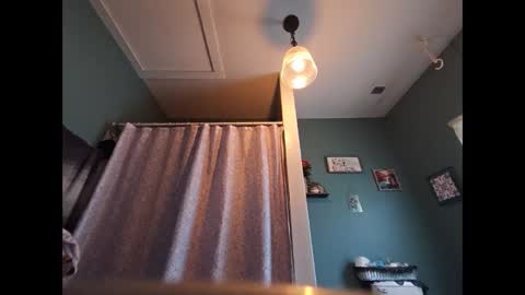 Snapshot of bekindbebrave chatting on March 2, 8:07 pm bekindbebrave online show from March 2, 8:07 pm