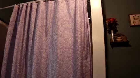 Snapshot of bekindbebrave chatting on March 12, 11:31 am bekindbebrave online show from March 12, 11:31 am