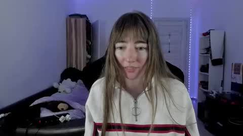 Lisa online show from September 23, 5:27 pm