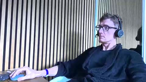 SexFriendFrance online show from January 11, 12:10 pm