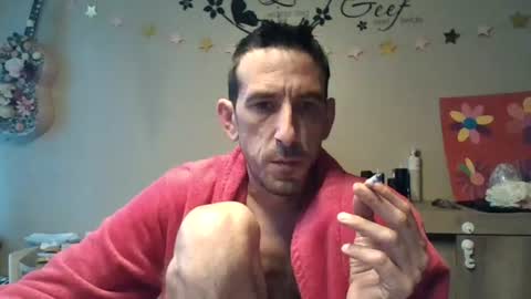 Snapshot of belgianboy33 chatting on July 3, 5:25 am Dreamcock online show from July 3, 5:25 am
