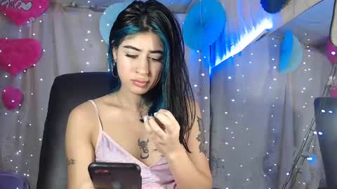 Snapshot of belinda_luna_ chatting on January 3, 2:32 am modelo independiente online show from January 3, 2:32 am
