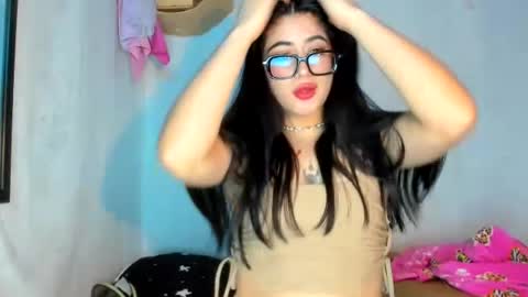 Snapshot of belinda_luna_ chatting on July 13, 12:35 am modelo independiente online show from July 13, 12:35 am