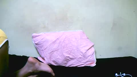 Snapshot of bella193999 chatting on December 13, 10:19 am bella193999 online show from December 13, 10:19 am