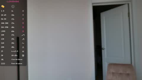 Snapshot of bella__sss chatting on May 1, 2:16 am Hi I am Bella online show from May 1, 2:16 am