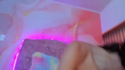 Snapshot of bella__sweets chatting on March 2, 1:15 am Melanie online show from March 2, 1:15 am