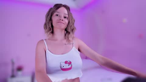 Snapshot of bella_adams_ chatting on January 31, 10:31 pm isabella online show from January 31, 10:31 pm