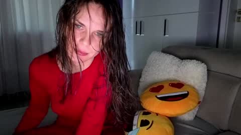 Alicia Belvedere online show from November 16, 2:33 pm