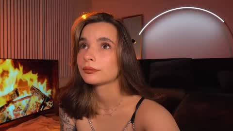 Snapshot of bella_alita chatting on June 5, 8:25 pm lita online show from June 5, 8:25 pm