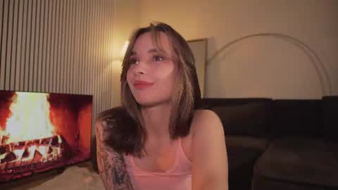 Snapshot of bella_alita chatting on July 4, 8:37 pm lita online show from July 4, 8:37 pm