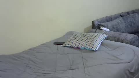 Snapshot of bella_c8 chatting on April 26, 11:41 am bella_c8 online show from April 26, 11:41 am