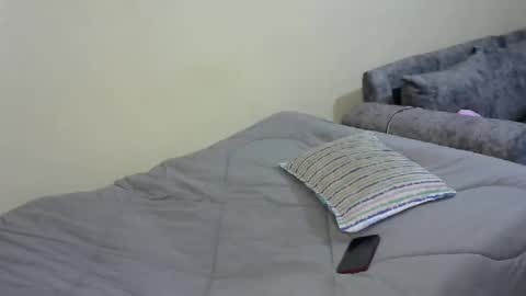 Snapshot of bella_c8 chatting on May 2, 1:54 am bella_c8 online show from May 2, 1:54 am