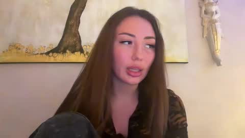 Snapshot of bella_foxxi chatting on January 5, 8:42 pm bella_foxxi online show from January 5, 8:42 pm