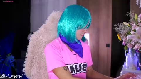 Snapshot of bella_franco chatting on June 17, 2:18 pm In instagran bel myangel online show from June 17, 2:18 pm