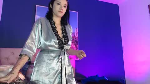 Snapshot of bella_lr chatting on May 19, 12:16 am Valentina online show from May 19, 12:16 am