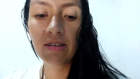 Snapshot of bella_marlowe chatting on June 12, 3:38 am Bella Marlowe online show from June 12, 3:38 am