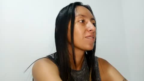 Snapshot of bella_marlowe chatting on June 27, 2:27 am Bella Marlowe online show from June 27, 2:27 am
