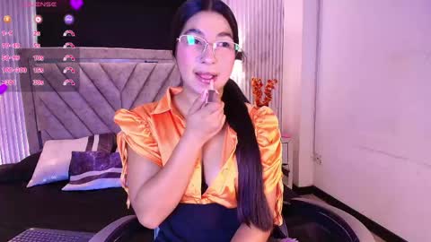 Snapshot of bella_martini_ chatting on May 27, 2:25 pm bella_martini_ online show from May 27, 2:25 pm